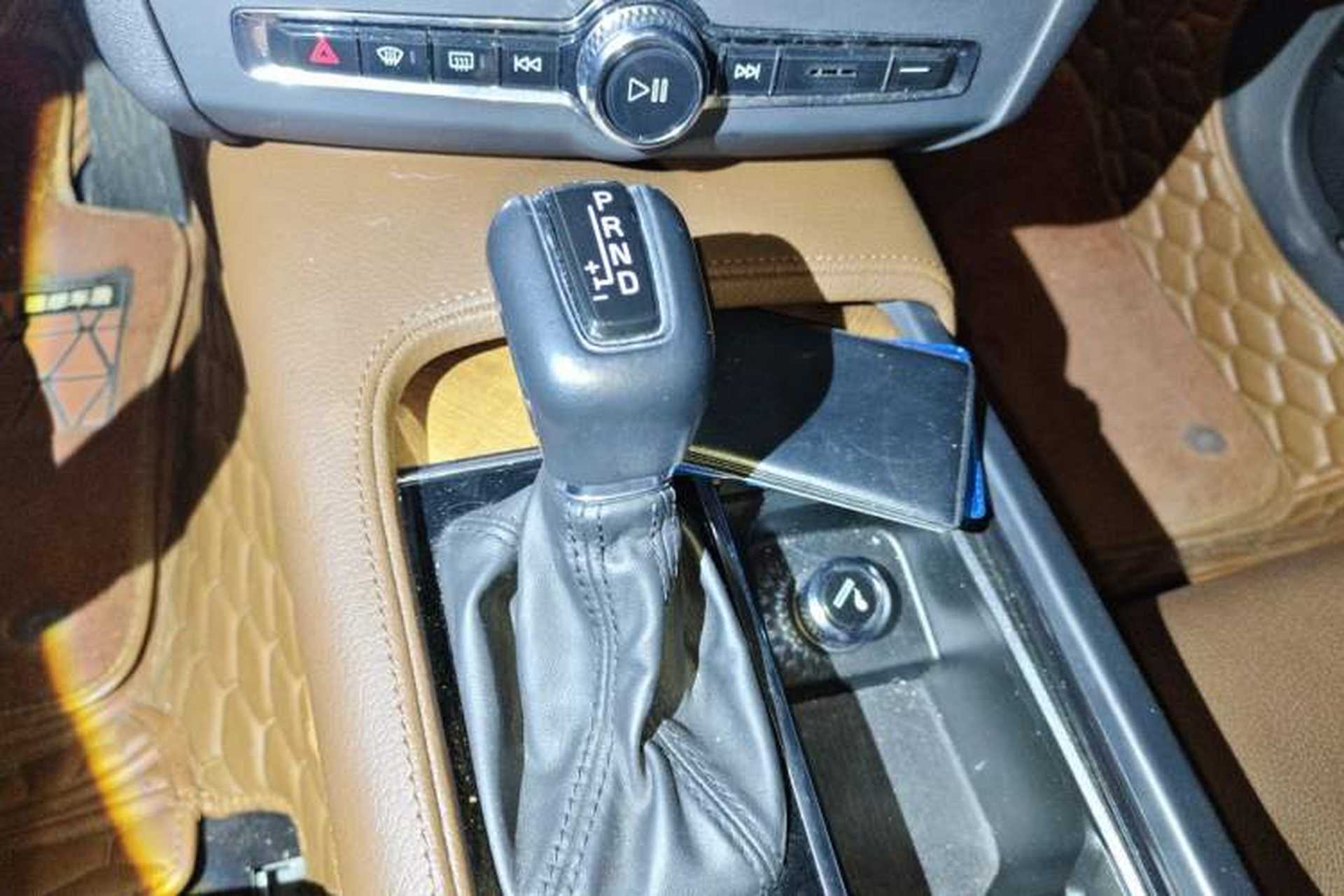 Used Volvo S90 2020 T5 Zhiyi Luxury Edition Gear Lever