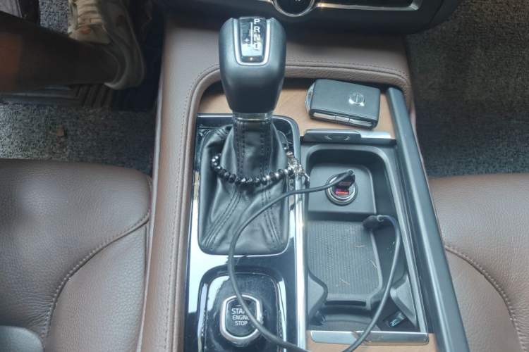 Used Volvo S90 2020 T5 Zhiyi Luxury Edition Gear Lever
