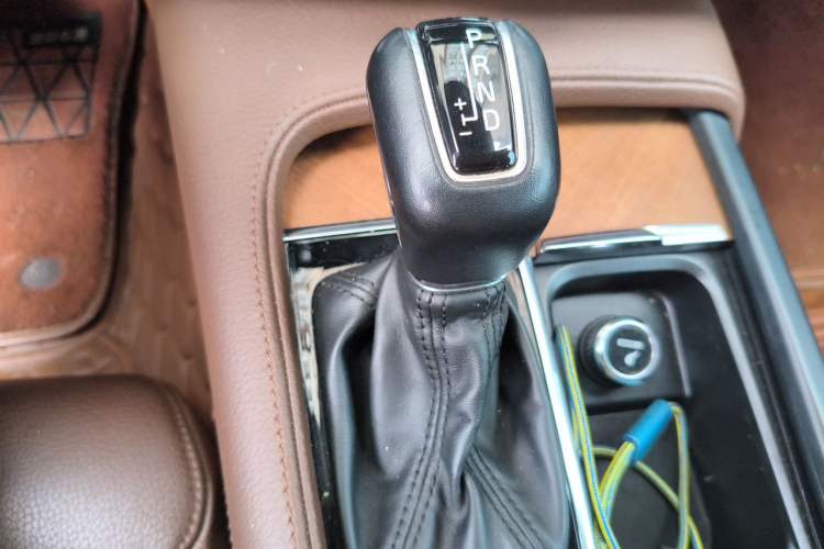 Used Volvo S90 2020 T5 Zhiyi Luxury Edition Gear Lever