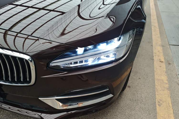 Used Volvo S90 2020 Facelift T5 Smart & Luxurious Edition Left Front Headlight