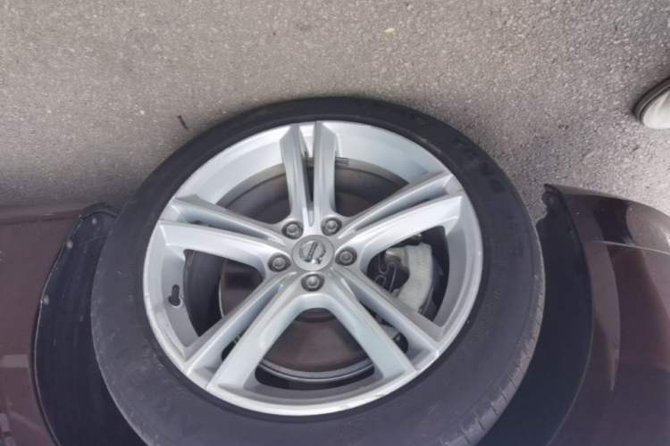 Used Volvo S90 2020 T5 Zhiyi Luxury Edition Left Front Wheel Hub