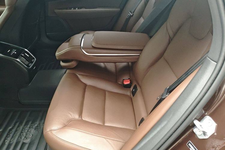 Used Volvo S90 2020 Facelift T5 Smart & Luxurious Edition Left Rear Seat