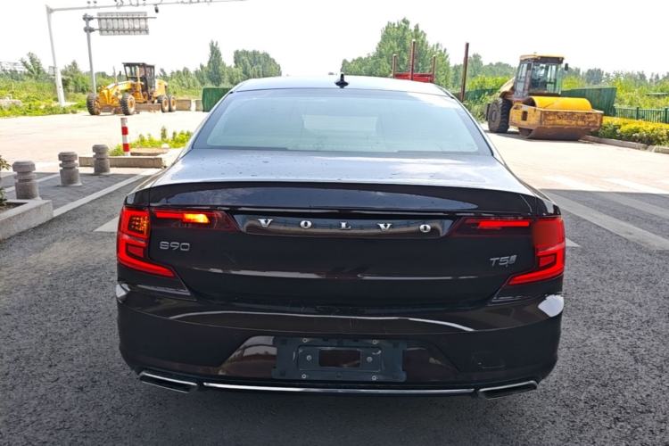 Used Volvo S90 2020 Facelift T5 Smart & Luxurious Edition Rear