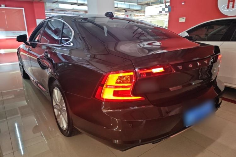 Used Volvo S90 2020 T5 Zhiyuan Luxury Edition Rear Left 45 Deg
