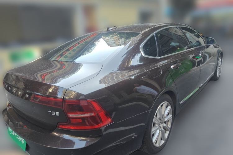 Used Volvo S90 2020 T5 Zhiyi Luxury Edition Rear Right 45 Deg
