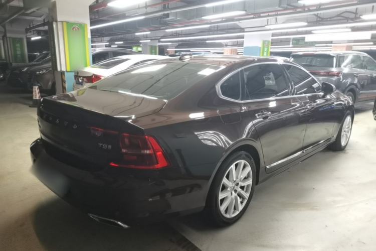 Used Volvo S90 2020 Facelifted T5 Zhiyi Luxury Edition Rear Right 45 Deg