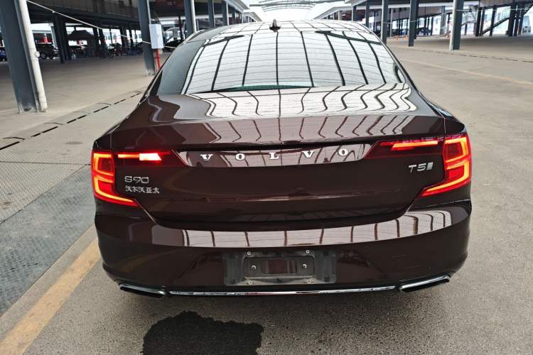 Used Volvo S90 2020 Facelift T5 Smart & Luxurious Edition Rear