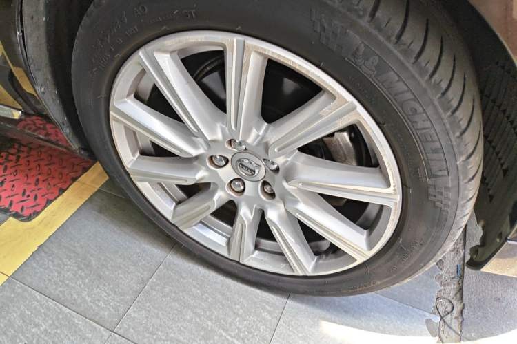 Used Volvo S90 2020 T5 Zhiyi Luxury Edition Right Front Wheel Hub