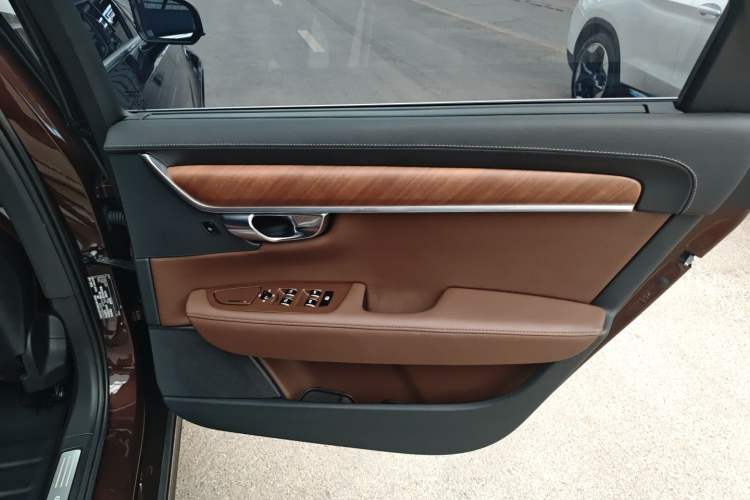 Used Volvo S90 2020 Facelift T5 Smart & Luxurious Edition Right Rear Door Interior