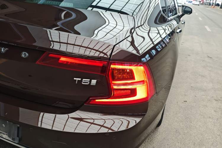 Used Volvo S90 2020 Facelift T5 Smart & Luxurious Edition Right Rear Taillight
