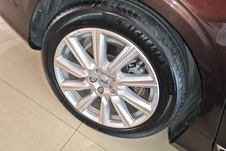 Used Volvo S90 2020 T5 Zhiyuan Luxury Edition Right Rear Wheel Hub