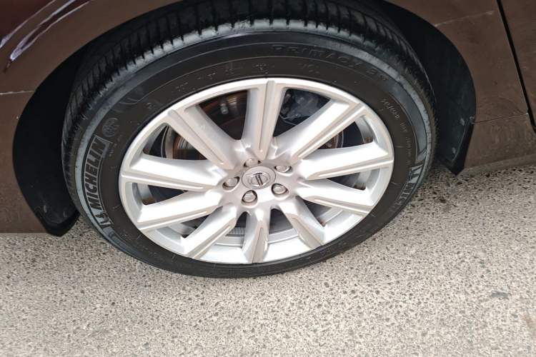Used Volvo S90 2020 Facelift T5 Smart & Luxurious Edition Right Rear Wheel Hub