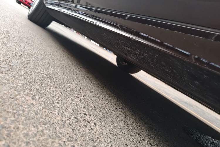 Used Volvo S90 2020 Facelift T5 Smart & Luxurious Edition Right Side Sill