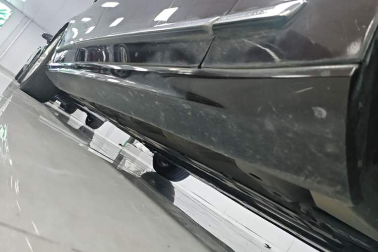 Used Volvo S90 2020 T5 Zhiyi Luxury Edition Right Side Sill