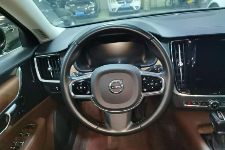 Used Volvo S90 2020 T5 Zhiyuan Luxury Edition Steering Wheel