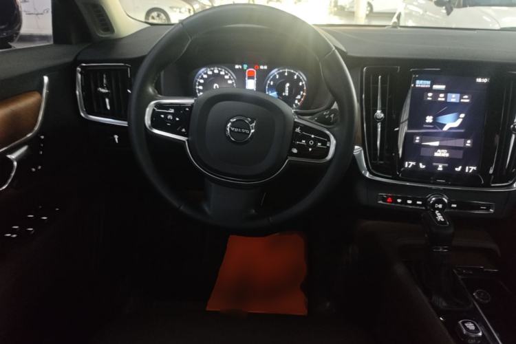 Used Volvo S90 2020 Facelifted T5 Zhiyi Luxury Edition Steering Wheel