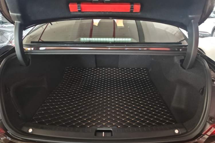 Used Volvo S90 2020 T5 Zhiyuan Luxury Edition Trunk