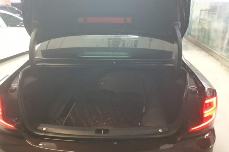 Used Volvo S90 2020 Facelifted T5 Zhiyi Luxury Edition Trunk