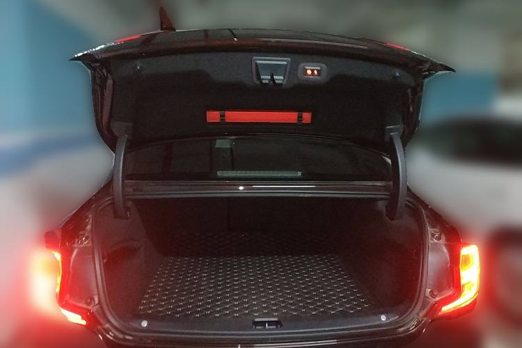Used Volvo S90 2020 T5 Zhiyi Luxury Edition Trunk
