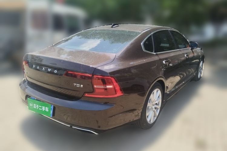Used Volvo S90 2020 T5 Zhiyi Luxury Edition Rear Right 45 Deg