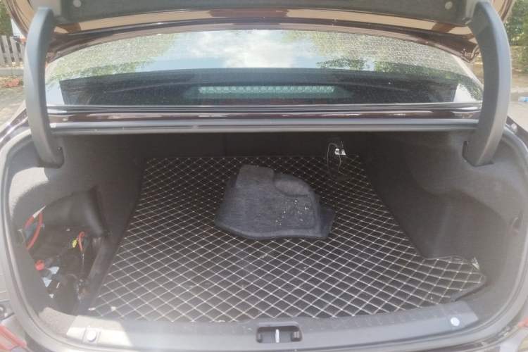 Used Volvo S90 2020 T5 Zhiyi Luxury Edition Trunk