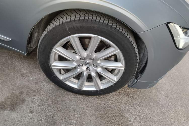 Used Volvo S90 2020 T5 Zhiyi Luxury Edition Right Front Wheel Hub