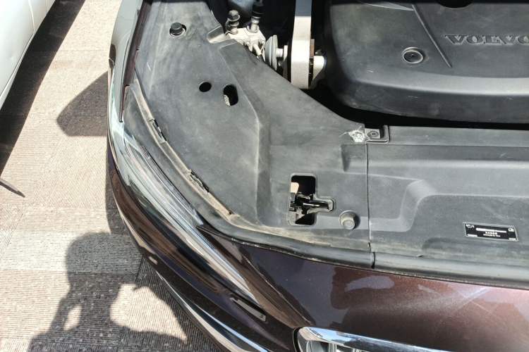 Used Volvo S90 2020 T5 Zhiyi Luxury Edition Engine Bay Right
