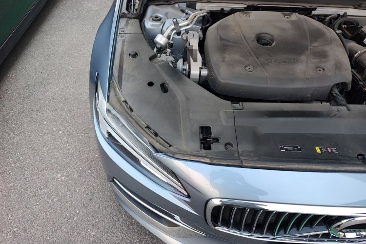 Used Volvo S90 2020 T5 Zhiyi Luxury Edition Engine Bay Right