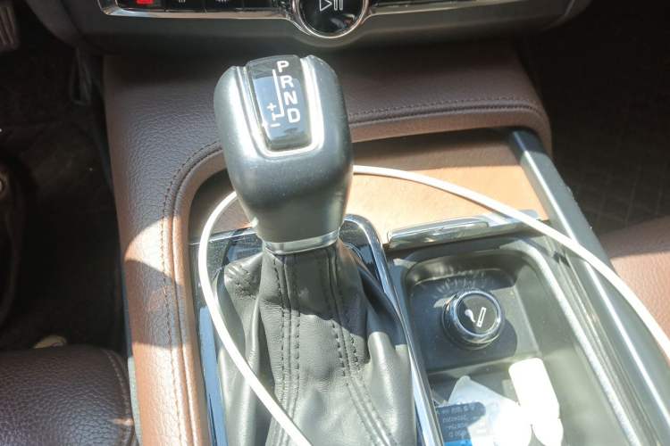 Used Volvo S90 2020 T5 Zhiyi Luxury Edition Gear Lever