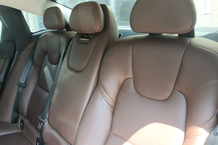 Used Volvo S90 2020 T5 Zhiyi Luxury Edition Left Rear Seat