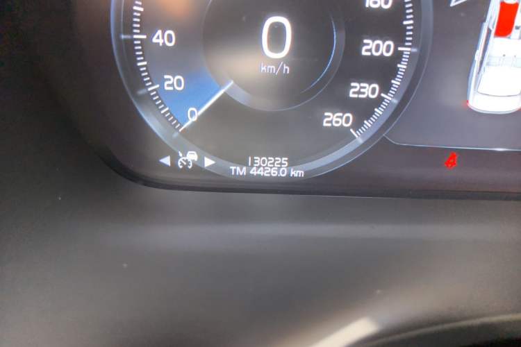 Used Volvo S90 2020 T5 Zhiyi Luxury Edition Odometer Close Up