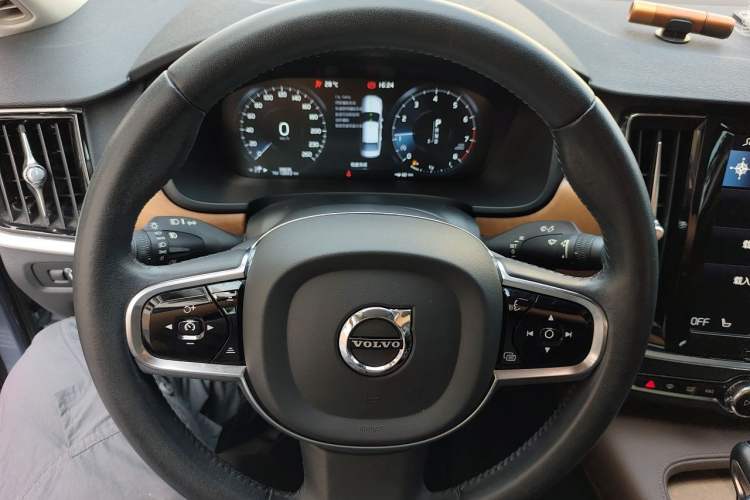 Used Volvo S90 2020 T5 Zhiyi Luxury Edition Steering Wheel