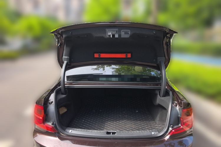 Used Volvo S90 2020 T5 Zhiyi Luxury Edition Trunk