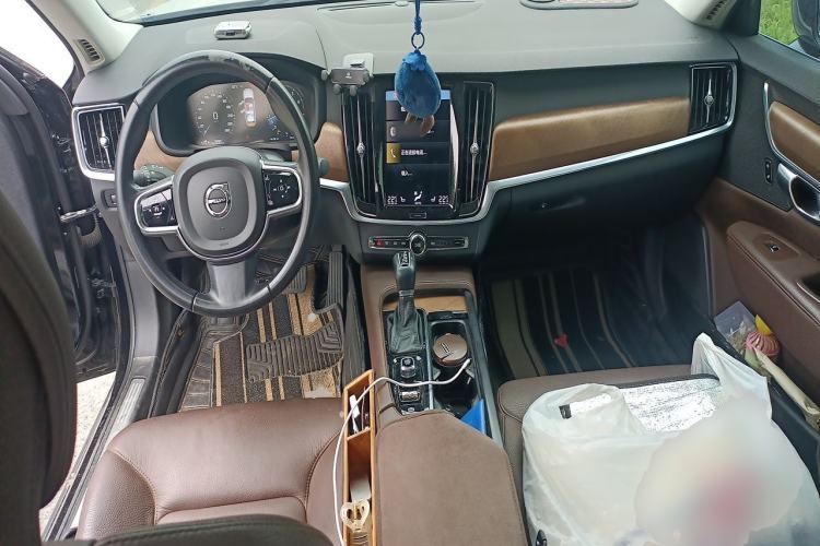 Used Volvo S90 2020 T5 Zhiyi Luxury Edition Center Console