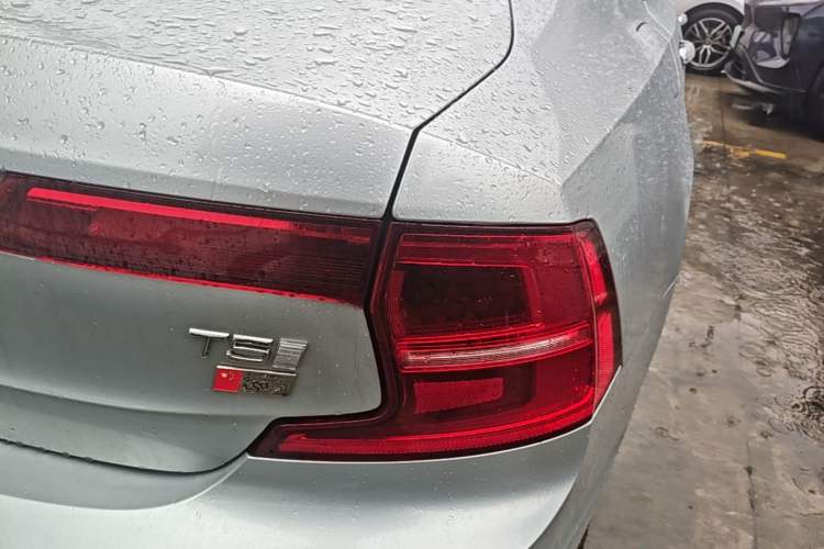 Used Volvo S90 2020 T5 Zhiyi Luxury Edition Right Rear Taillight