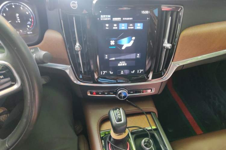 Used Volvo S90 2020 T5 Zhiya Luxury Edition Audio And AC Panel