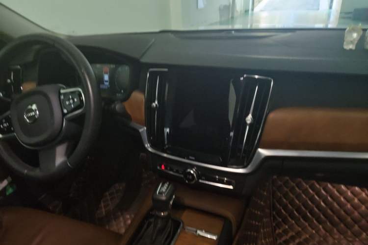 Used Volvo S90 2020 T5 Zhiyuan Luxury Edition Audio And AC Panel