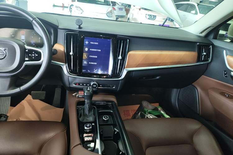 Used Volvo S90 2020 Facelifted T5 Zhiyi Luxury Edition Audio And AC Panel