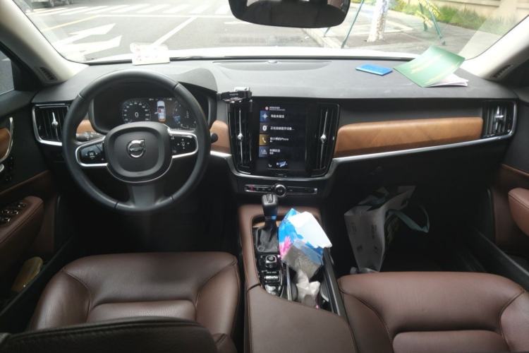 Used Volvo S90 2020 Facelifted T5 Zhiyi Luxury Edition Center Console
