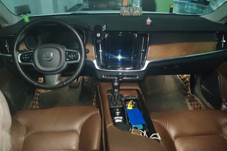 Used Volvo S90 2020 T5 Zhiyi Luxury Edition Center Console