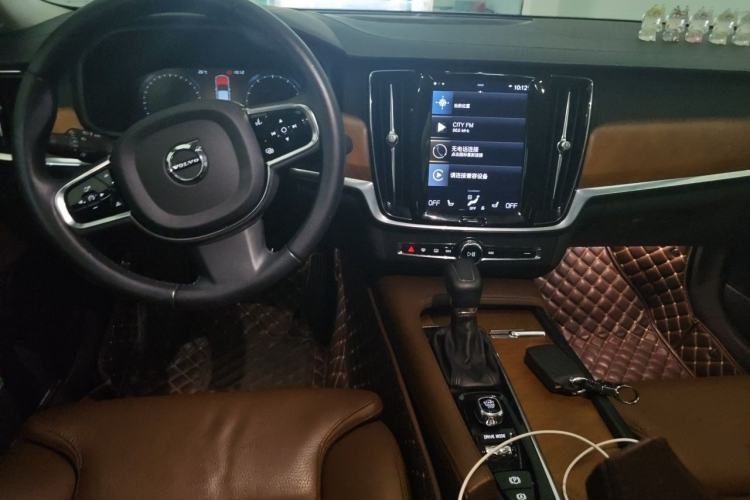 Used Volvo S90 2020 T5 Zhiyuan Luxury Edition Center Console
