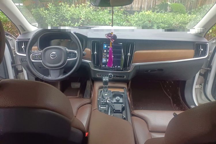 Used Volvo S90 2020 T5 Zhiyuan Luxury Edition Center Console
