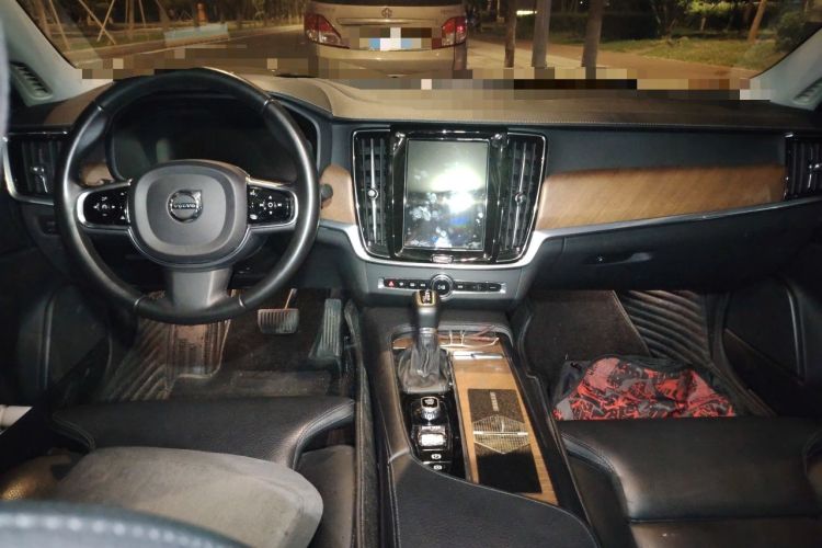 Used Volvo S90 2020 T5 Zhiyuan Luxury Edition Center Console
