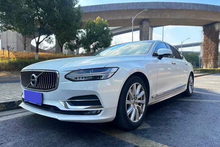 Used Volvo S90 2020 Facelifted T5 Zhiyi Luxury Edition Guazi used car, China used car export, Used car for sale, Used  cars, Cheapest cars for sale