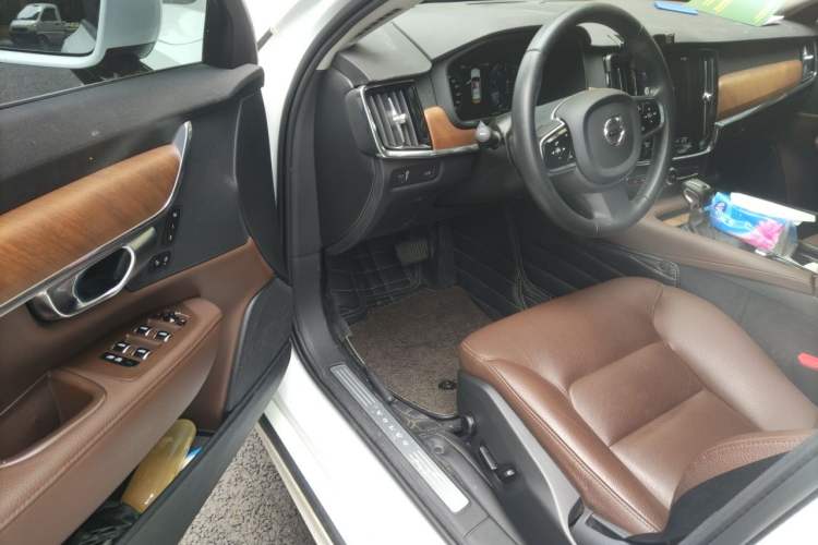 Used Volvo S90 2020 Facelifted T5 Zhiyi Luxury Edition Driver Seat