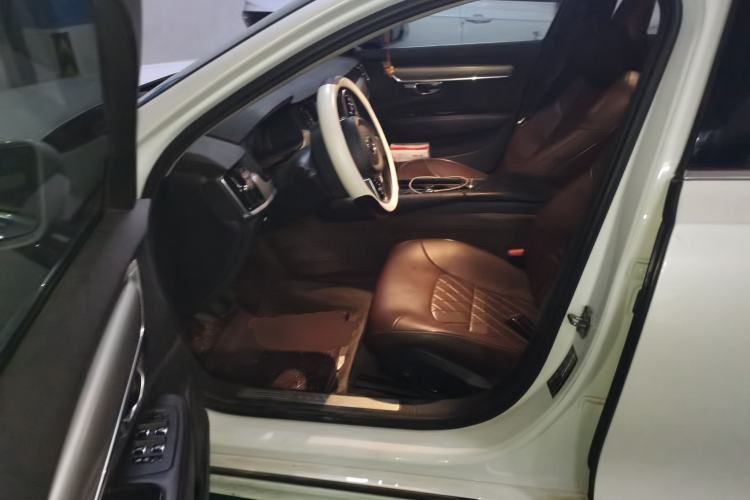 Used Volvo S90 2020 T4 SmartDrive Luxury Edition Driver Seat