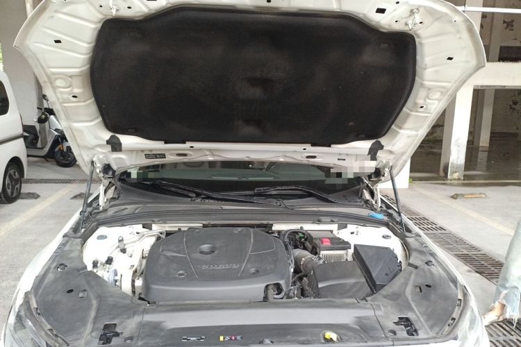 Used Volvo S90 2020 T5 Zhiyi Luxury Edition Engine Bay