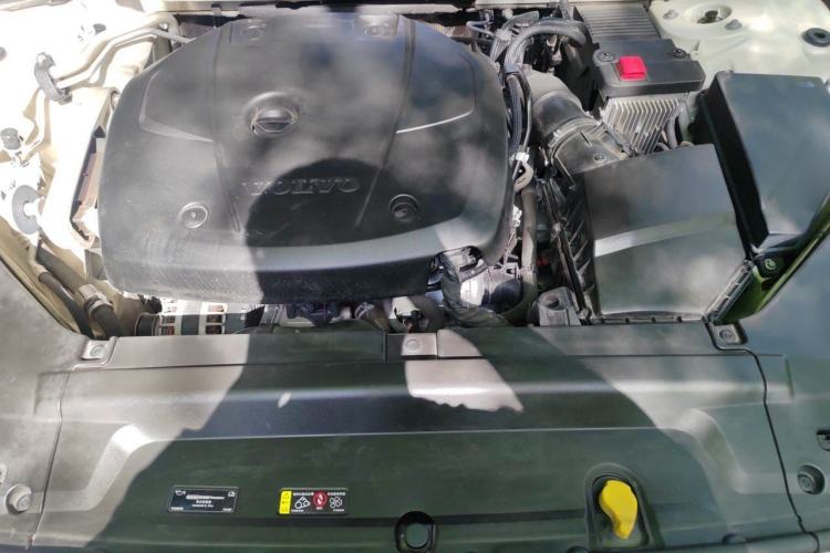 Used Volvo S90 2020 T5 Zhiya Luxury Edition Engine Bay