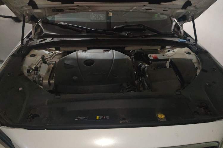 Used Volvo S90 2020 T5 Zhiyi Luxury Edition Engine Bay