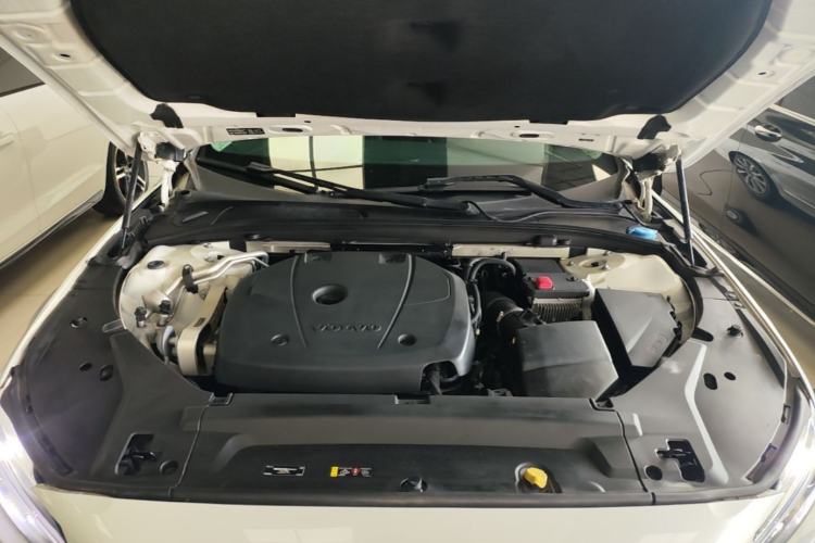 Used Volvo S90 2020 Facelifted T5 Zhiyi Luxury Edition Engine Bay